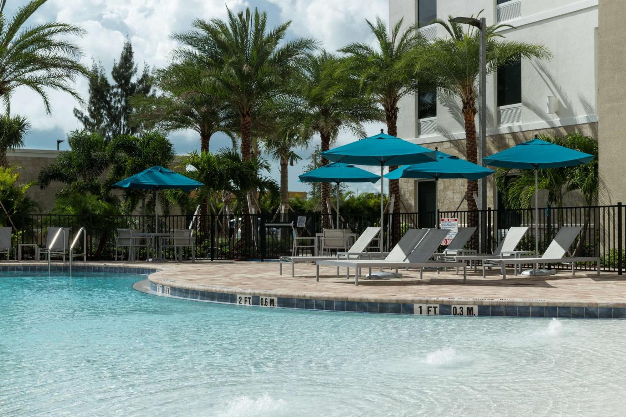 Home2 Suites By Hilton Cape Canaveral Cruise Port Exterior foto